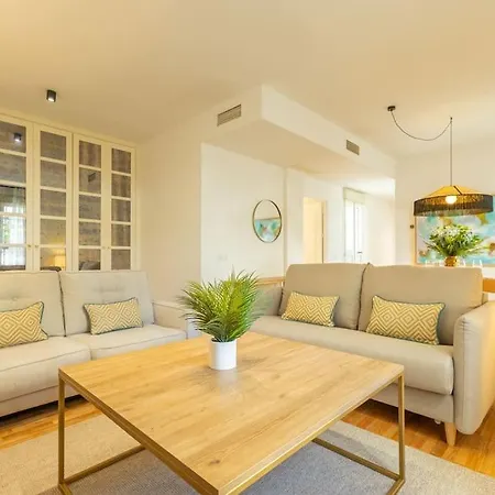 Triana Deluxe By Valcambre Apartment *