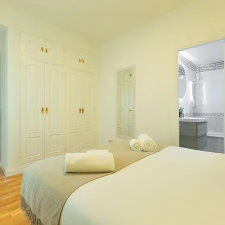 Apartment Triana Deluxe By Valcambre